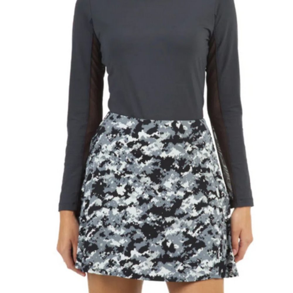 Ibkul Swing Skort in Camo Grey Size L NWT